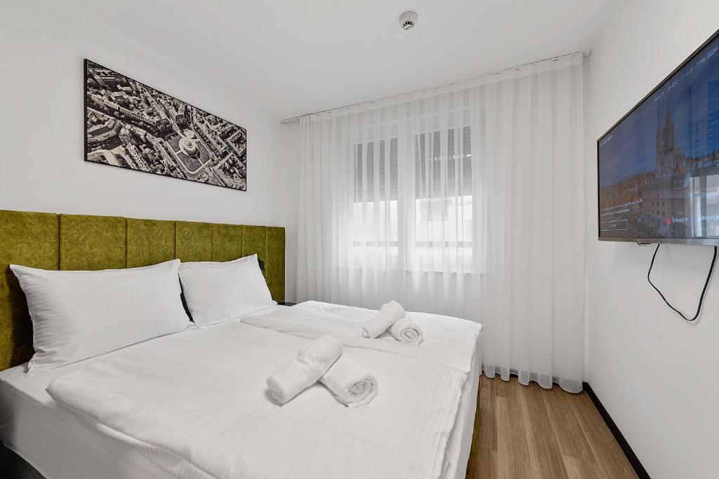 Studio Apartments Lenuzzi Zagreb - 7