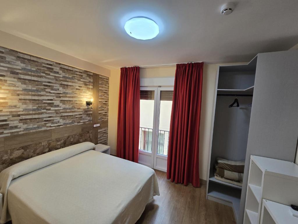 Gavilanes 2 TOLEDO - Deluxe Family Suite