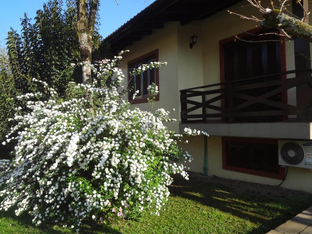 Pousada Floratta Nossa Casa  Pousada Floratta Nossa Casa