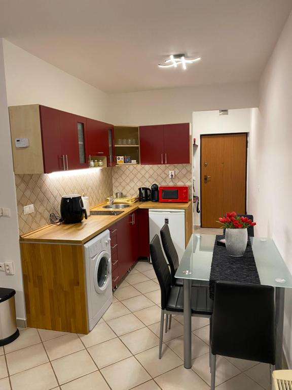 Elíxir Apartman Hajdúszoboszló 4200 Hajdúszoboszló, József Attila 6. D. tetőtér 17.1 ajtó kép - 1