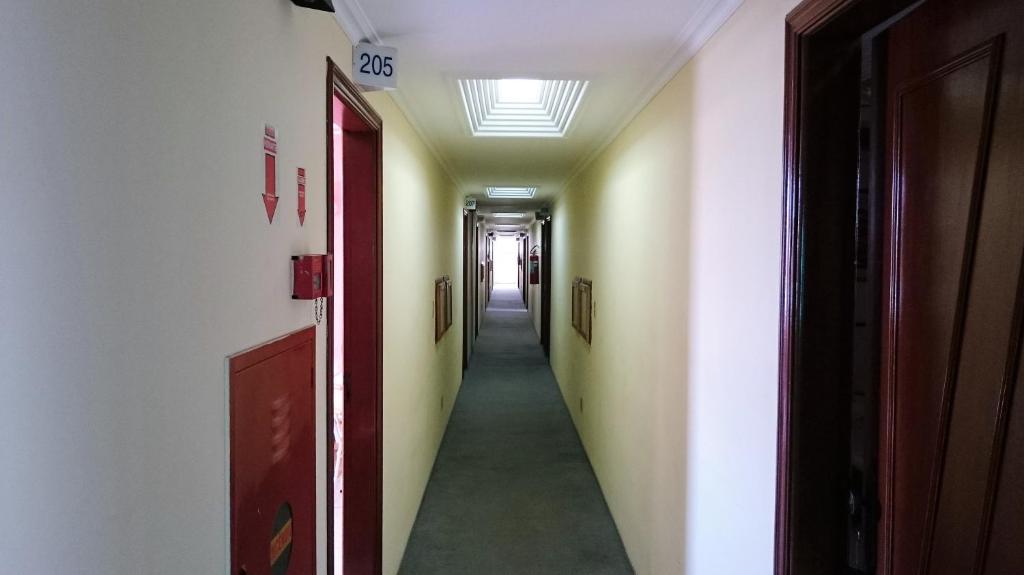  North Palace Hotel