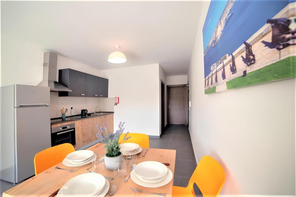 Elise Apartments - 1