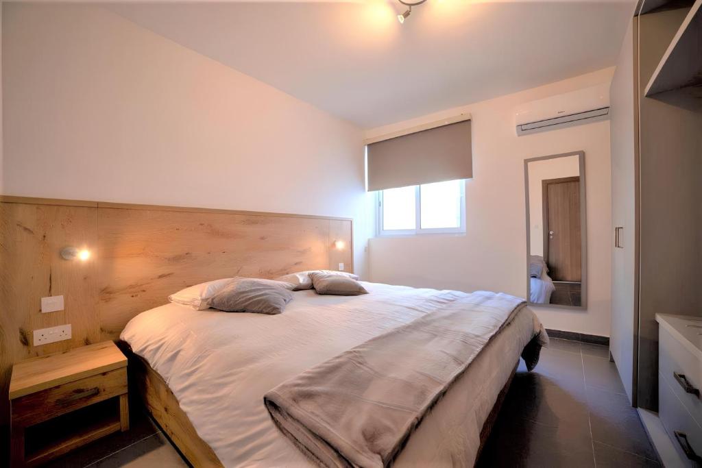 Elise Apartments - 3