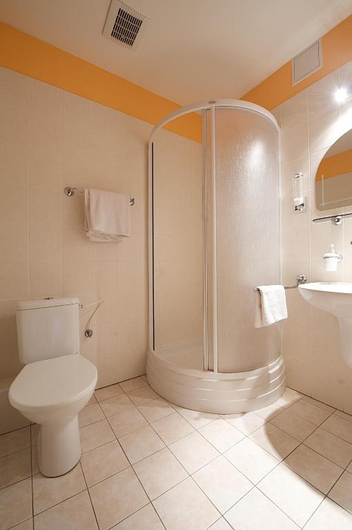 A bathroom at Hotel Roháč