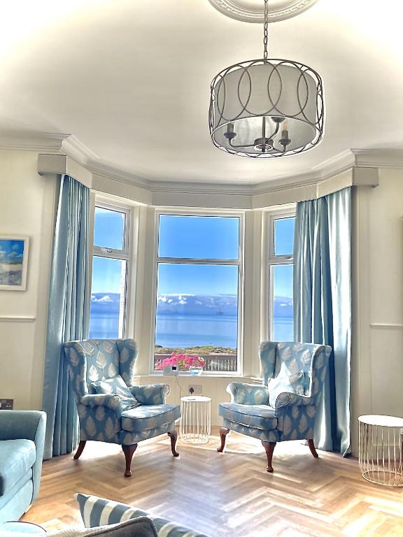 Rollo Villa, 4 bed luxury apartment, superb sea views, Lower Largo, 25 mins to St Andrews, Lower