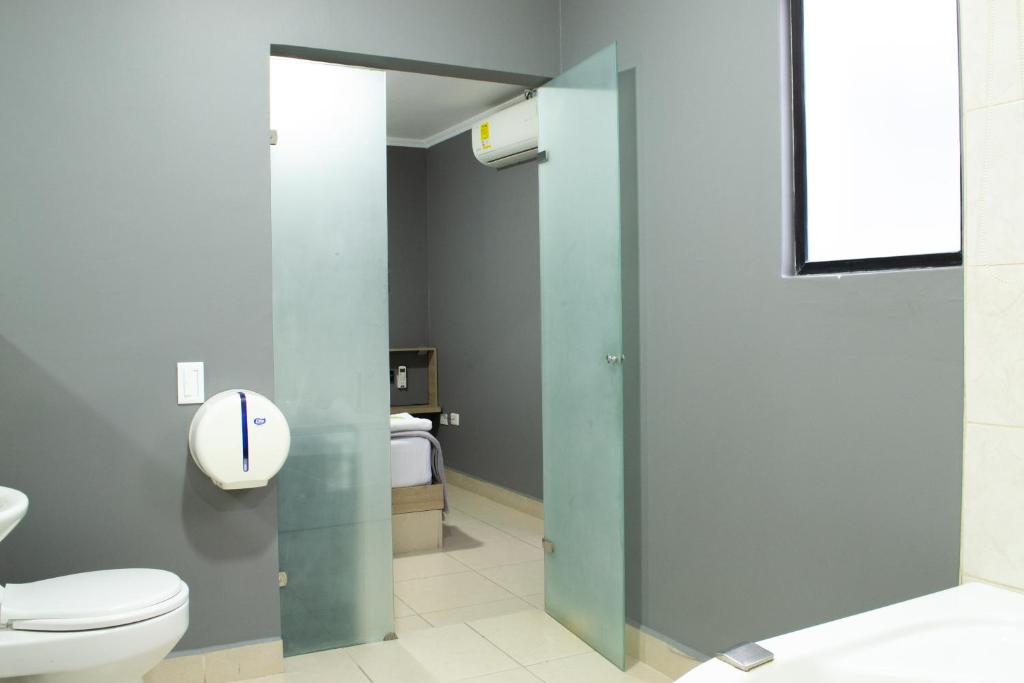 Koupelna v ubytování Hotel Ruiseñor Itagui