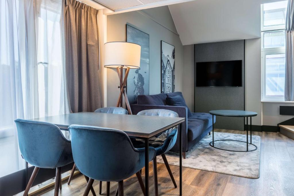 TV a/nebo společenská místnost v ubytování Radisson Blu Royal Garden Hotel, Trondheim
