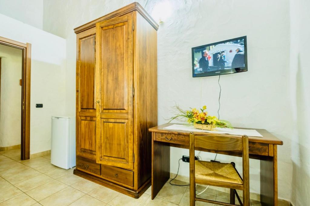 Agriturismo Il Paradiso a Iglesias - Oasi Rurale con Piscina