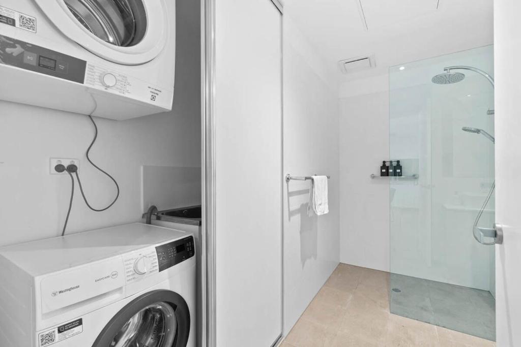 Vonios kambarys apgyvendinimo įstaigoje Elegant 1BR CBD Apt Walkable&Wi-Fi&Attractions