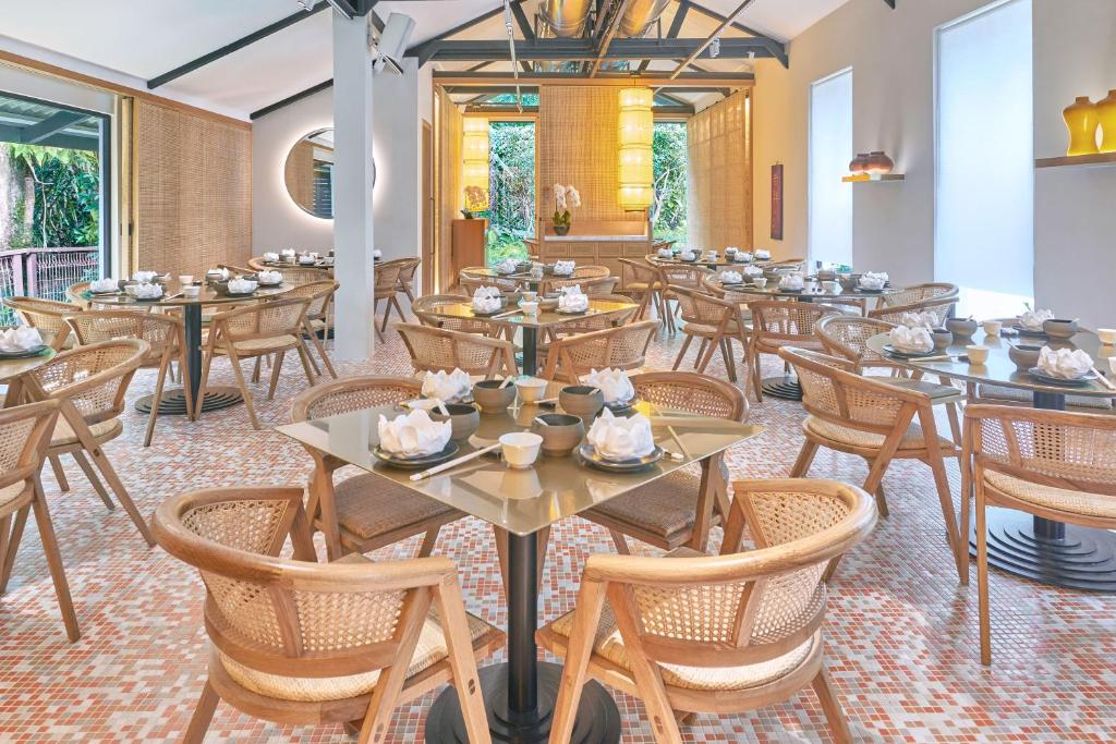 Khu vực ghế ngồi tại Goodwood Park Hotel
