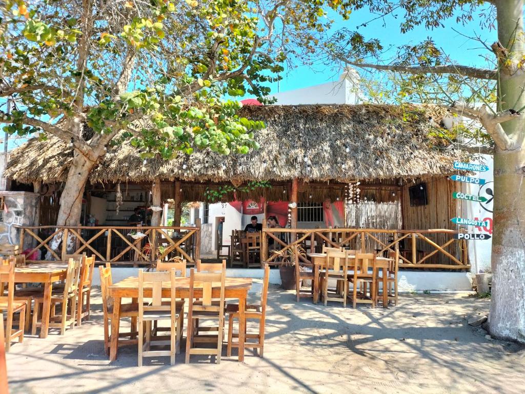 Restaurace v ubytování HOTEL LAS COLORADAS