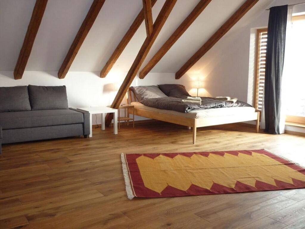 Llit o llits en una habitació de Nice apartment in Diessen