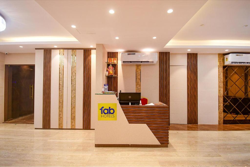 Vstupní hala nebo recepce v ubytování FabHotel Prime Jalsa - Nr Axis Mall
