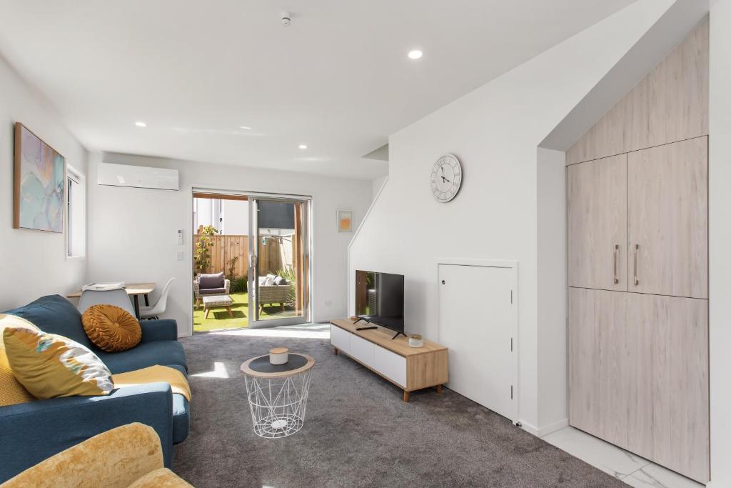 Modern Central Outdoor Living Bonus Handy CBD - Resim 9