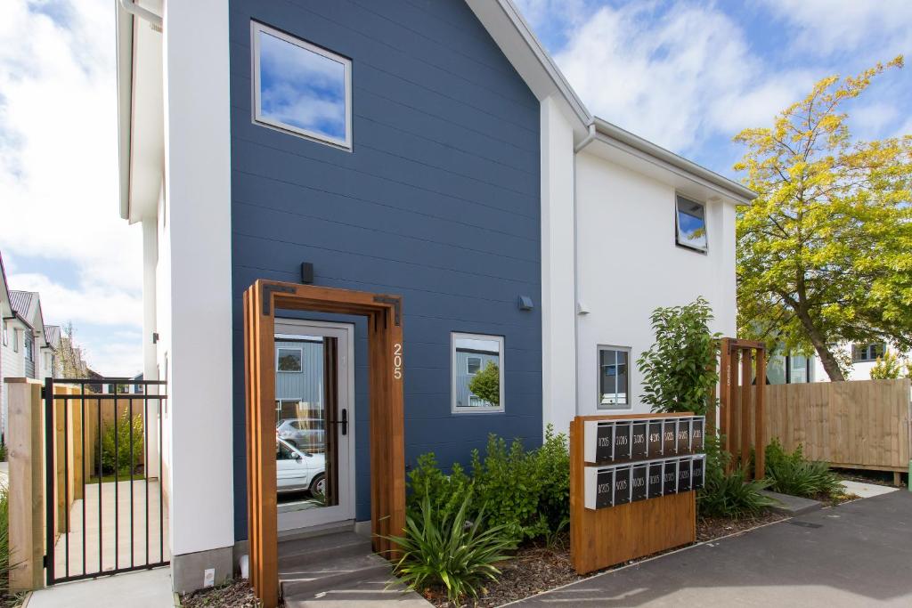 Modern Central Outdoor Living Bonus Handy CBD - Resim 15