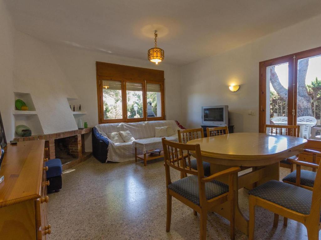 Televízia a/alebo spoločenská miestnosť v ubytovaní INNOUTHOME GRAN CASA CON PISCINA Virgen Cinta
