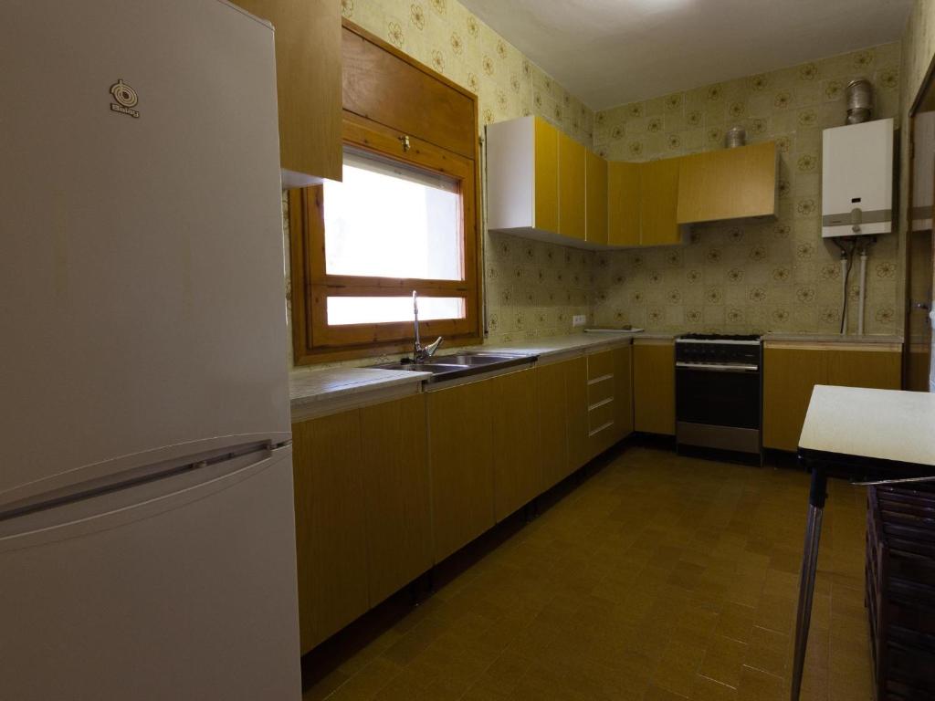 Kuchyňa alebo kuchynka v ubytovaní INNOUTHOME GRAN CASA CON PISCINA Virgen Cinta