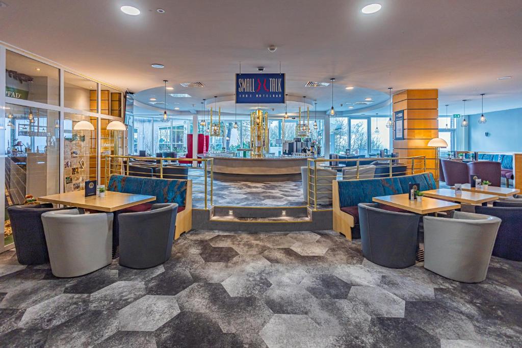 TV a/nebo společenská místnost v ubytování Ringberg Hotel