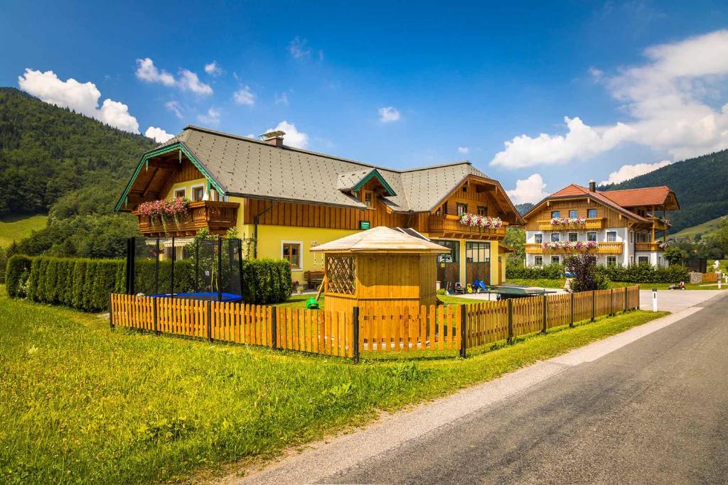 Nespecifikovaný výhled na hory nebo výhled na hory při pohledu z apartmánu