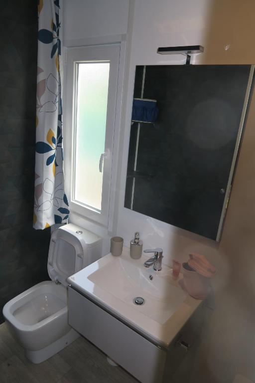 A bathroom at Camping Adriatico