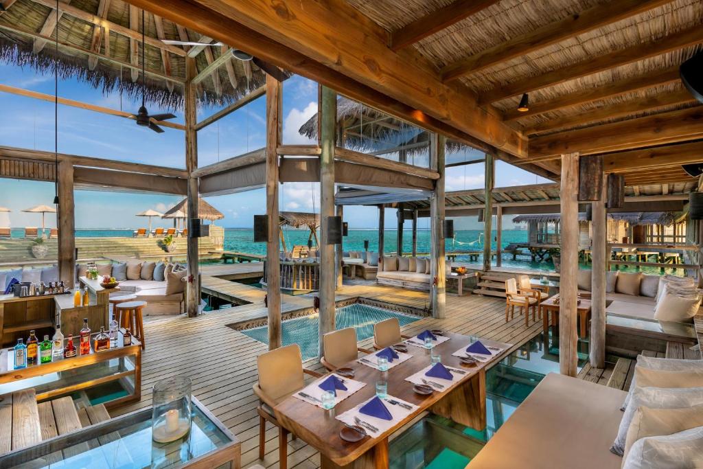 Restaurace v ubytování Gili Lankanfushi Maldives