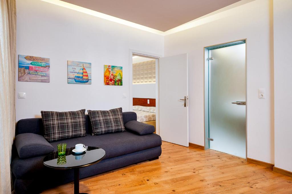 Elina Hotel Apartments - 2