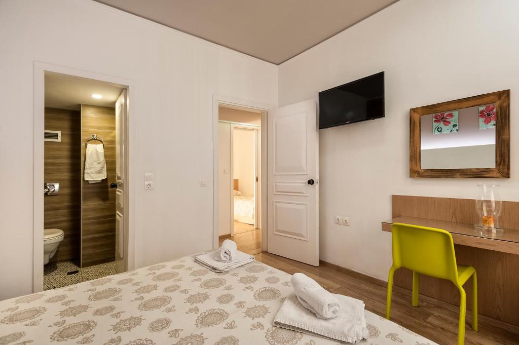 Elina Hotel Apartments - 11