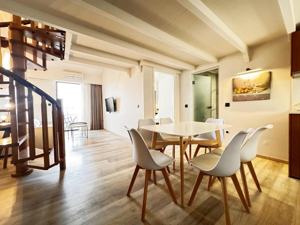 Elina Hotel Apartments - Resim 15