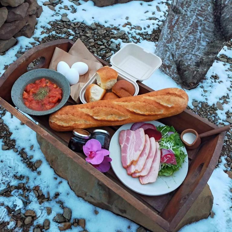 Jídlo v luxury tent nebo okolí