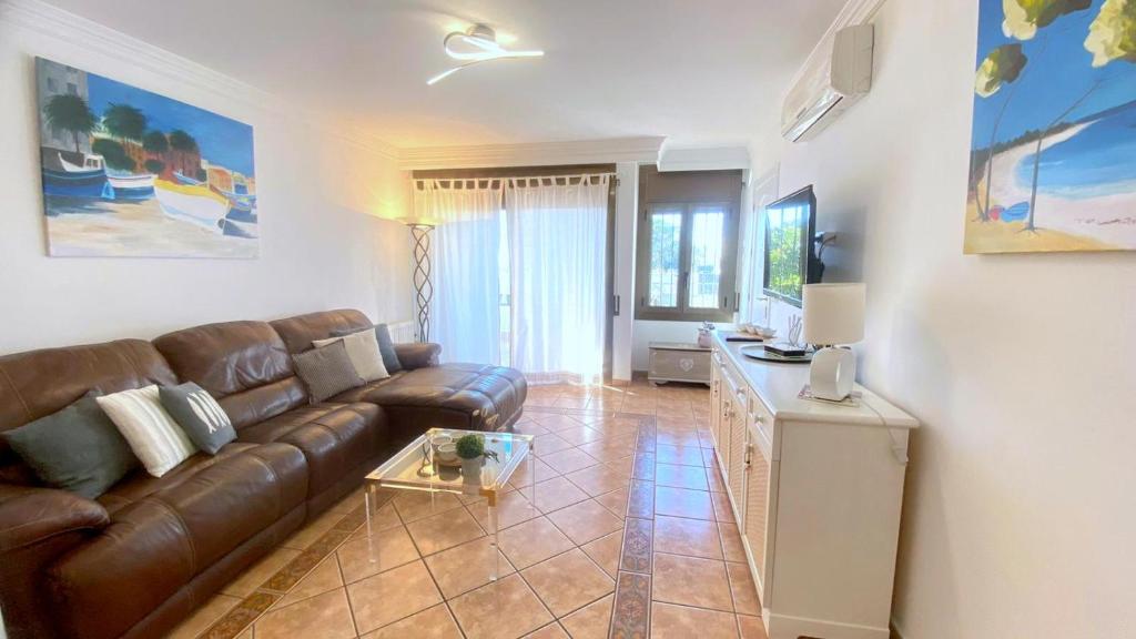 A seating area at Bages