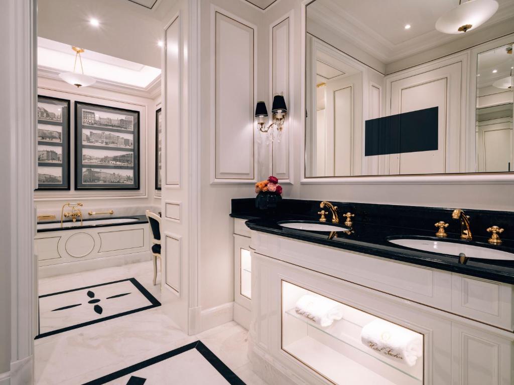 Vannituba majutusasutuses Hotel Sacher Wien