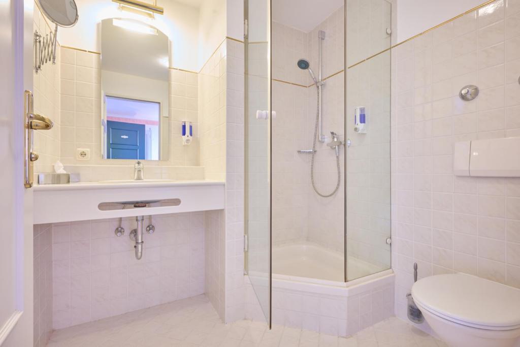 Tafernwirtschaft Hotel Schönbrunn - Habitación Cuádruple Con Baño Privado