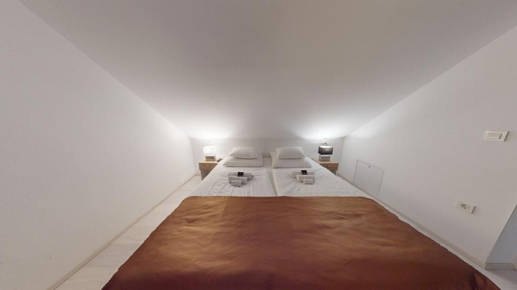 Postel nebo postele na pokoji v ubytování Villa Four Stars ART-PE