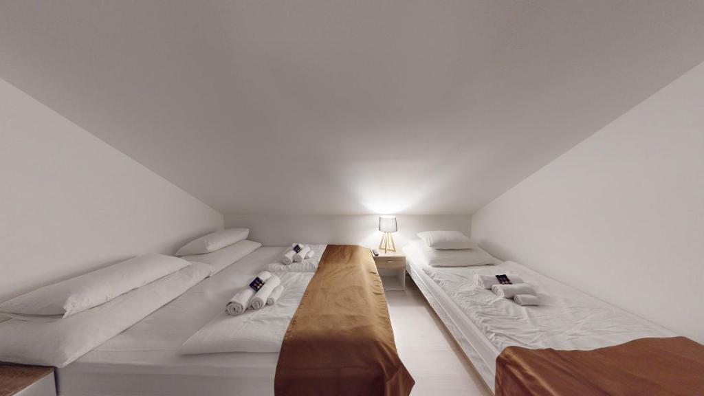 Postel nebo postele na pokoji v ubytování Villa Four Stars ART-PE