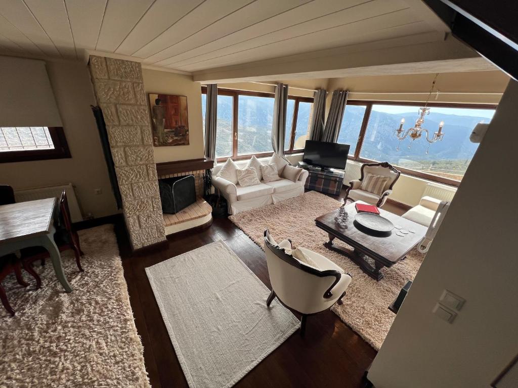 Araxova villa ELGREKO