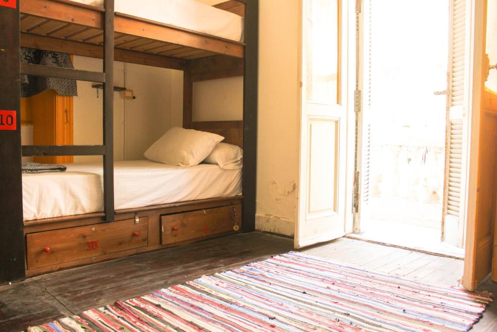 Ithaka Mansheya Hostel Alexandria - 16