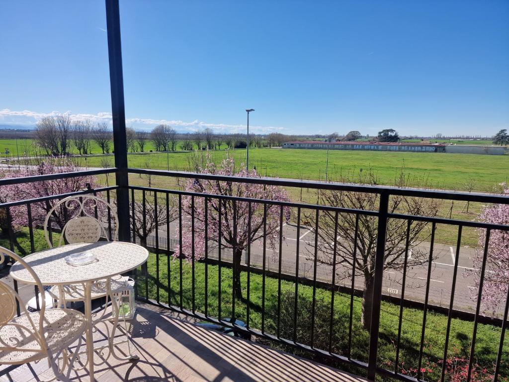 A balcony or terrace at Appartamento Divino Tramonto