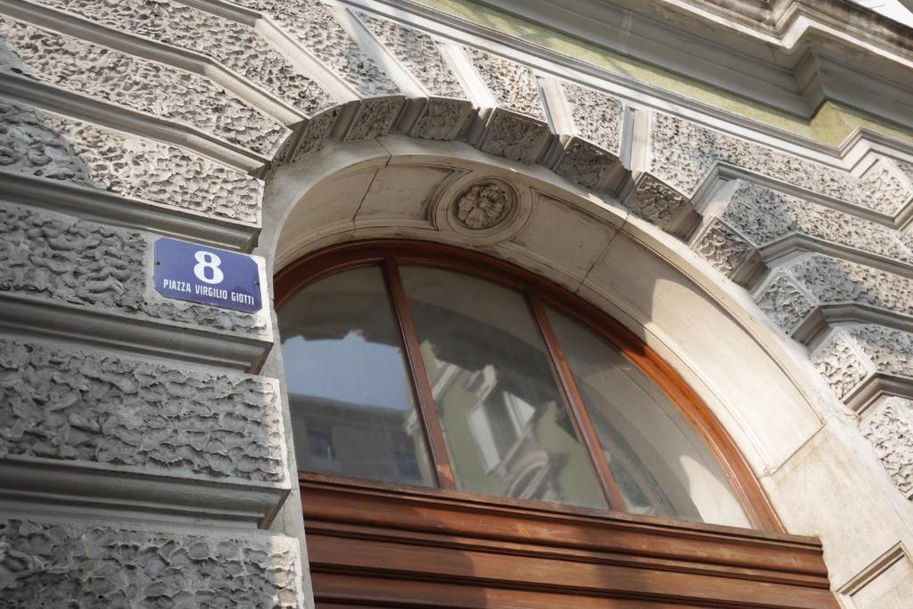 Residence Piazza Giotti 8 - Resim 10