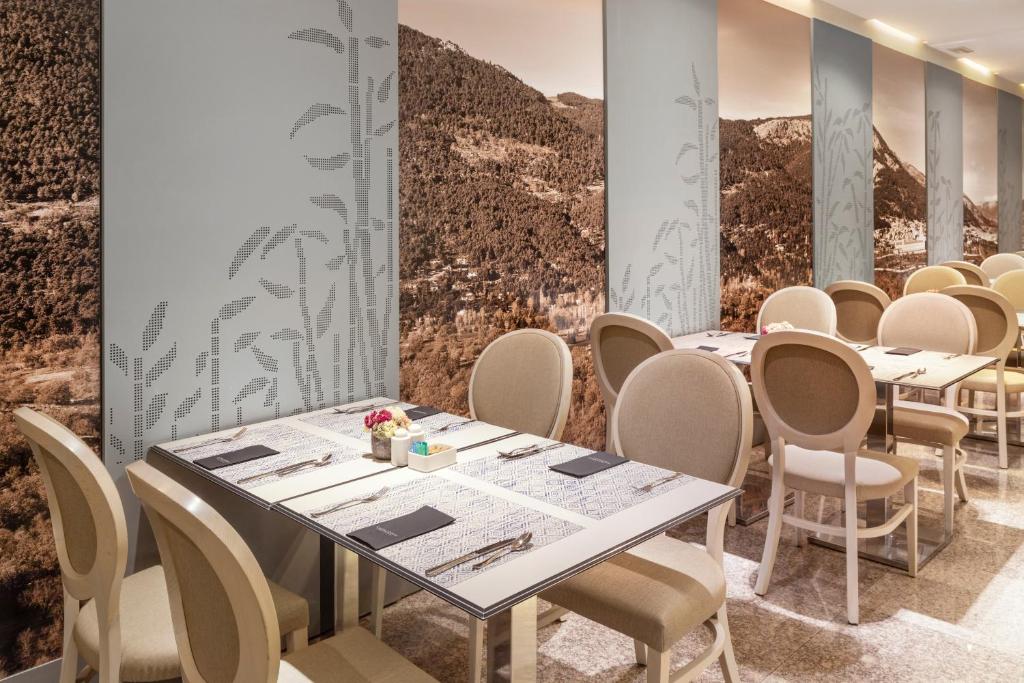 Catalonia Atocha - Resim 17