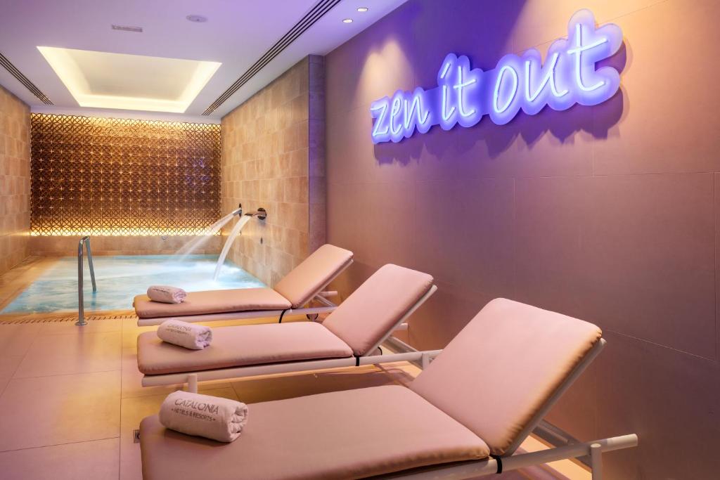 Catalonia Atocha - Resim 15