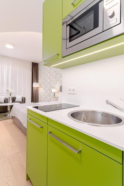 Limehome Graz - Argos by Zaha Hadid - Resim 30