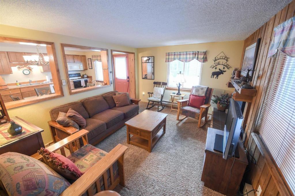 Lodgepole Condo Unit 5, West Yellowstone (updated prices 2024)