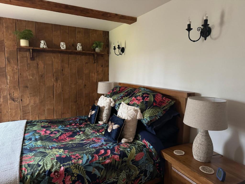 Fox Hill - Deluxe King Room