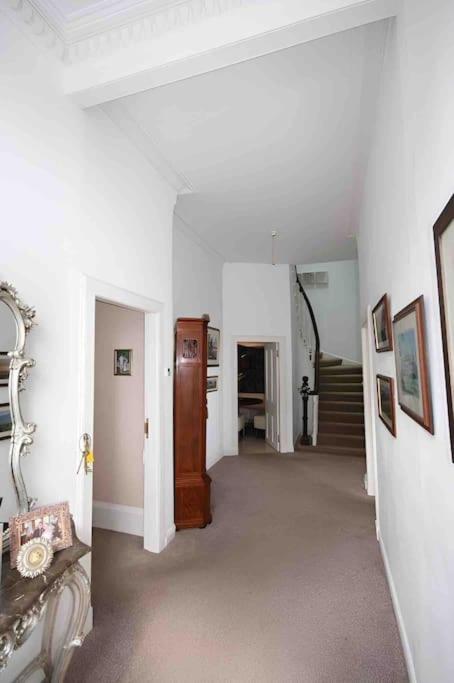 Fotografie z fotogalerie ubytování Island Seaview Villa with Swim Spa & Sauna v destinaci Rothesay