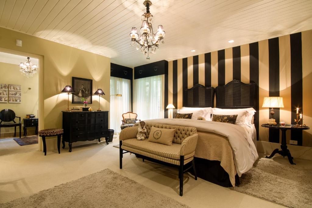 Casa Regaleira Hotel Boutique - Deluxe Suite With Spa Bath