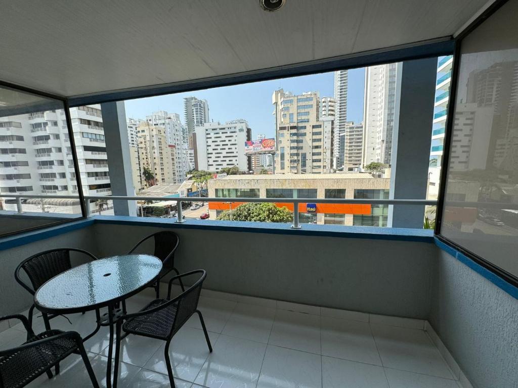 Apartamentos En Edificio Portofino ICDI - Estudio Con Balcón