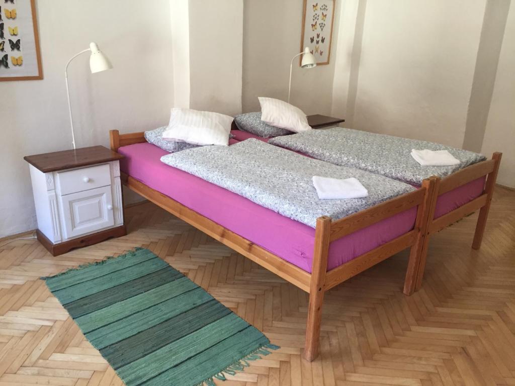 Apartments at the Golden Plough - One-Bedroom Apartment - Blue Apartment