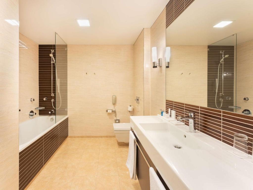 Koupelna v ubytování Radisson Blu Hotel, Gdańsk