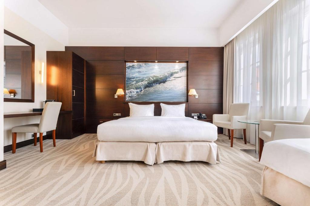 Postel nebo postele na pokoji v ubytování Radisson Blu Hotel, Gdańsk