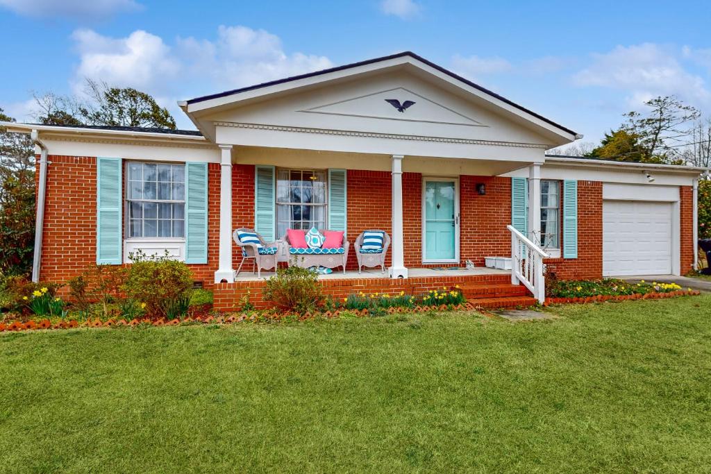 Gallery image of Shell Cottage in Manteo